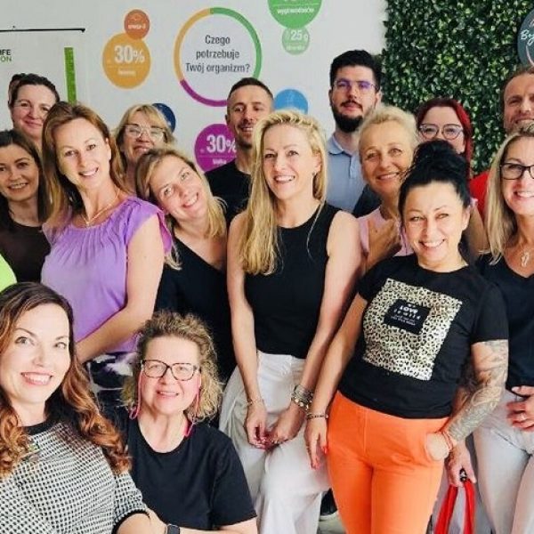 JVVcGzpO_Easy-Resize.com